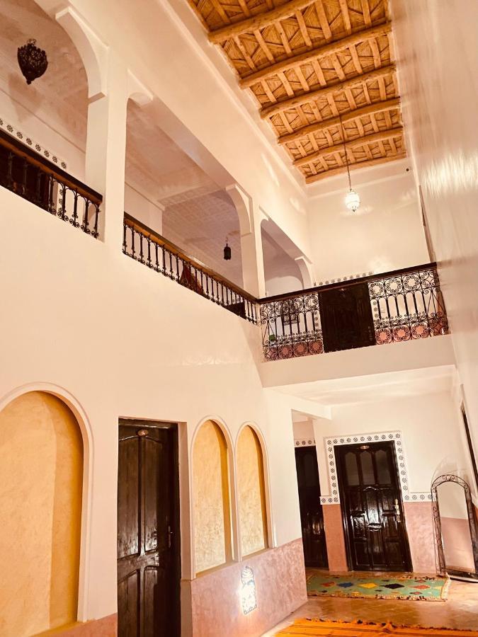 Akhendachou n'Ait Ouffi Auberge Tissadrine מראה חיצוני תמונה