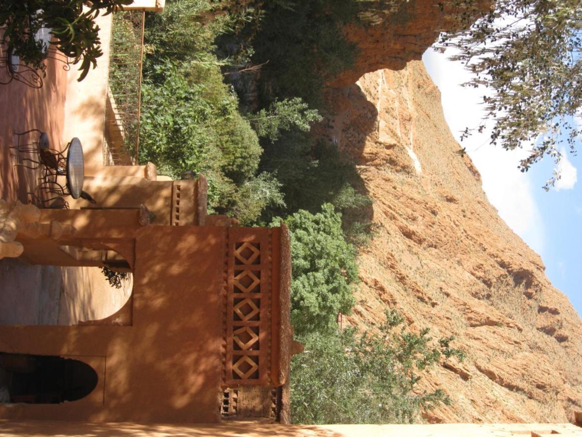 Akhendachou n'Ait Ouffi Auberge Tissadrine מראה חיצוני תמונה
