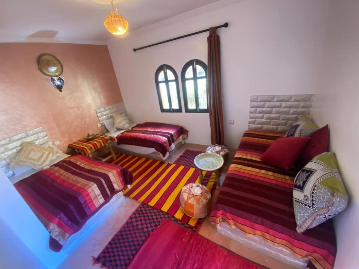 Akhendachou n'Ait Ouffi Auberge Tissadrine מראה חיצוני תמונה