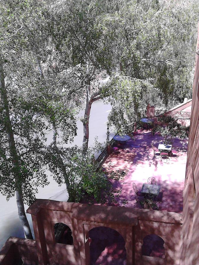 Akhendachou n'Ait Ouffi Auberge Tissadrine מראה חיצוני תמונה